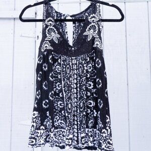 Lucky Brand Embroidered Western Boho Top M Aztec Black White Linen Tank Shirt